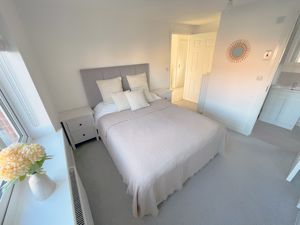 Photo 31- click for photo gallery